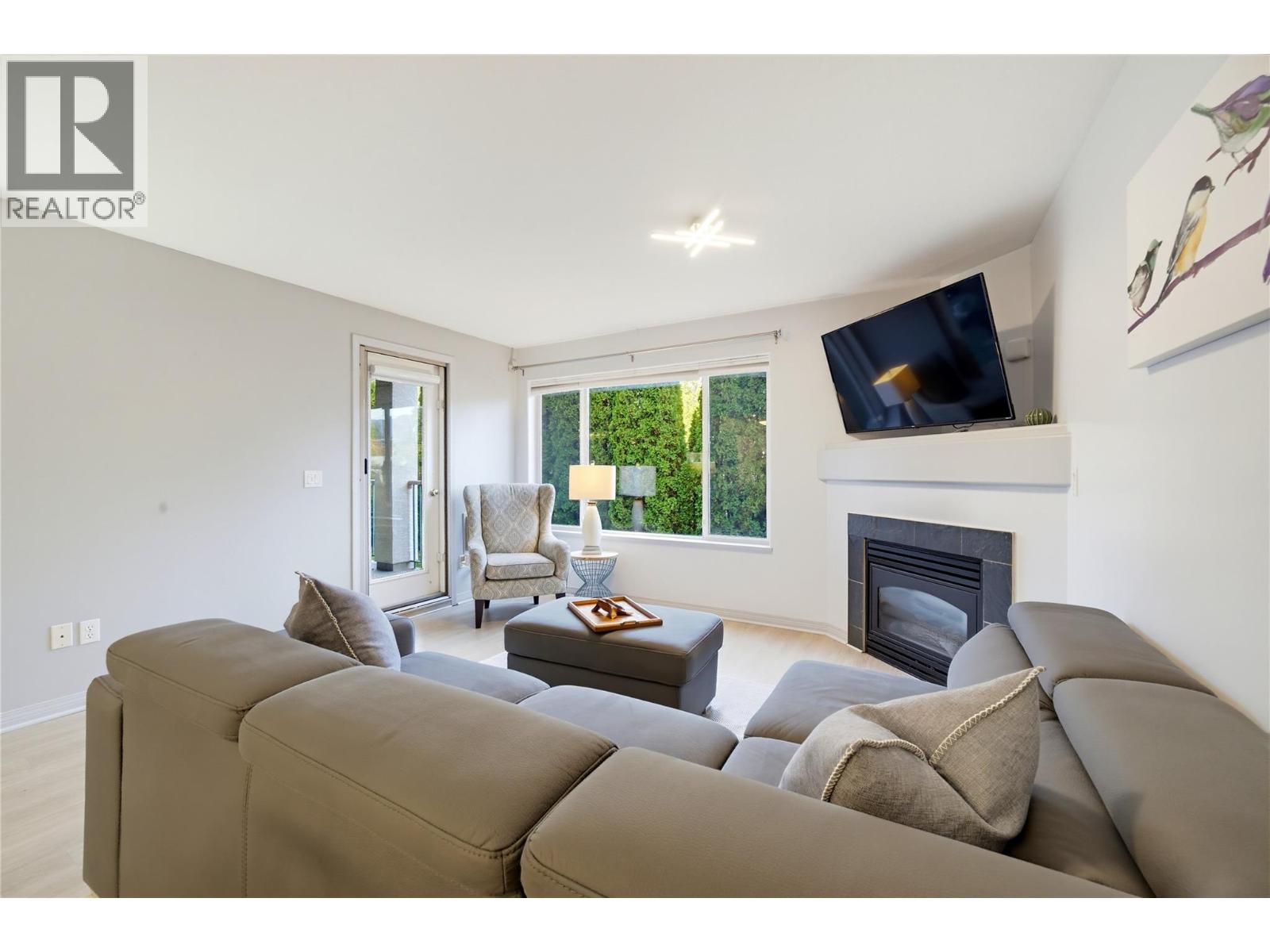#114 1002 Riverside Avenue - 21