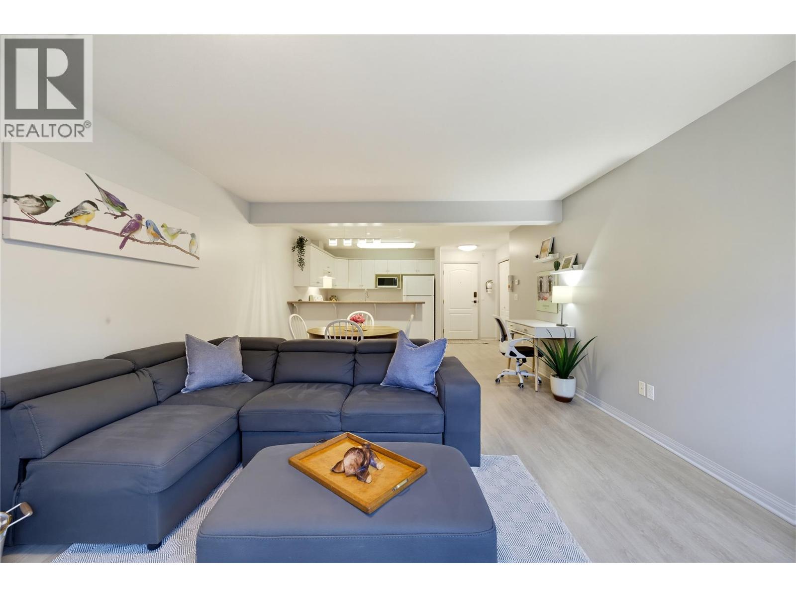 #114 1002 Riverside Avenue - 23