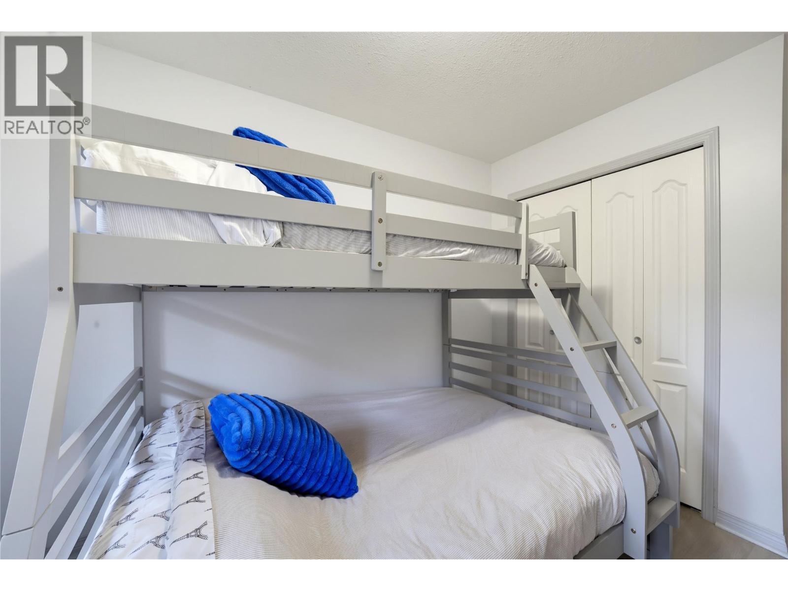 #114 1002 Riverside Avenue - 26