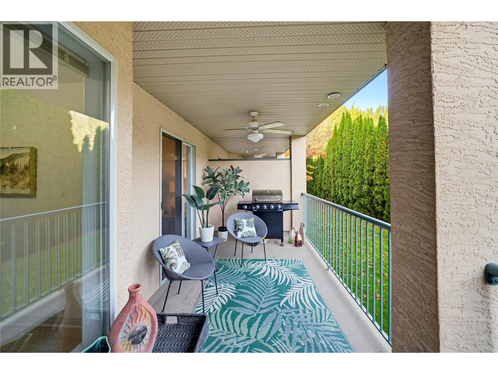 #114 1002 Riverside Avenue - 10