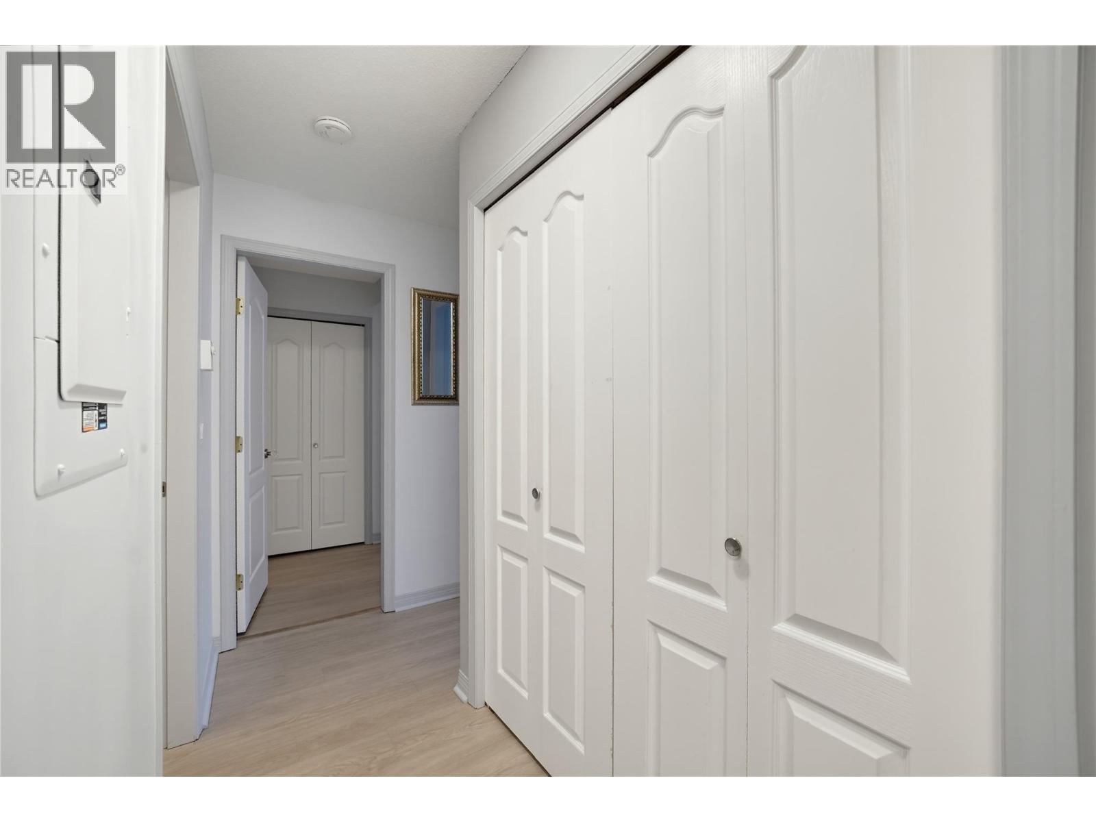 #114 1002 Riverside Avenue - 25