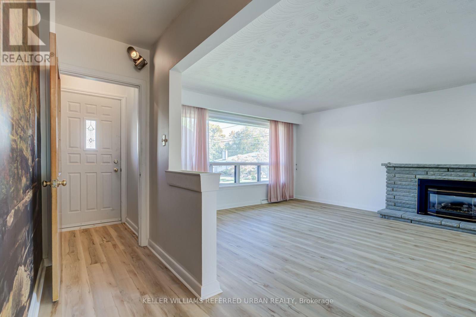 153 NEWTON DRIVE, Toronto (Newtonbrook East) — photo 8
