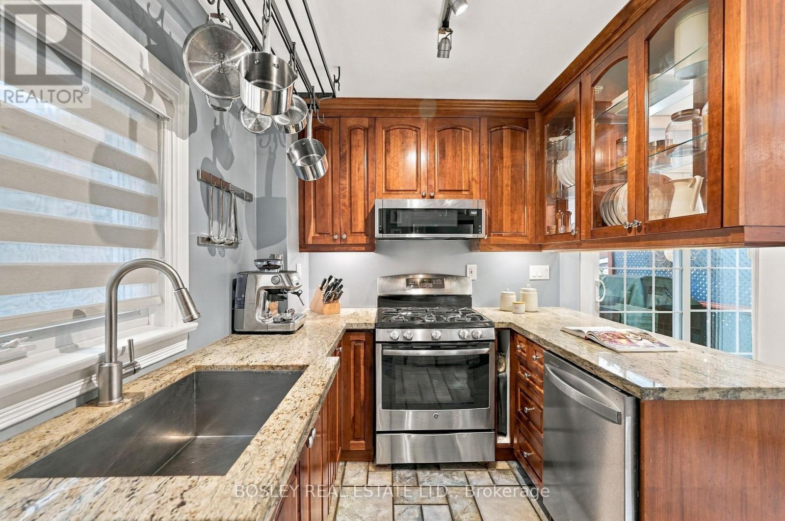 93 ELEVENTH STREET - 15