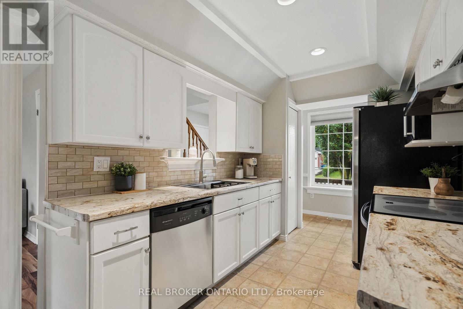 46 Chesterton Lane, Guelph, ON photo 5