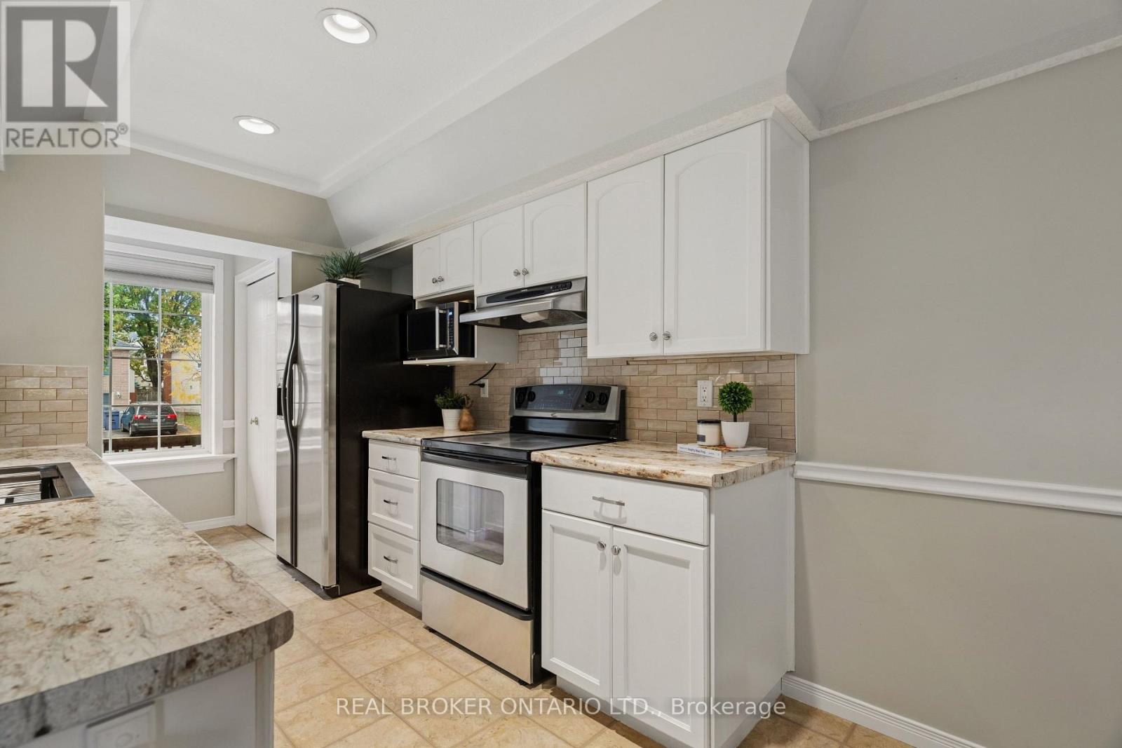 46 Chesterton Lane, Guelph, ON photo 6