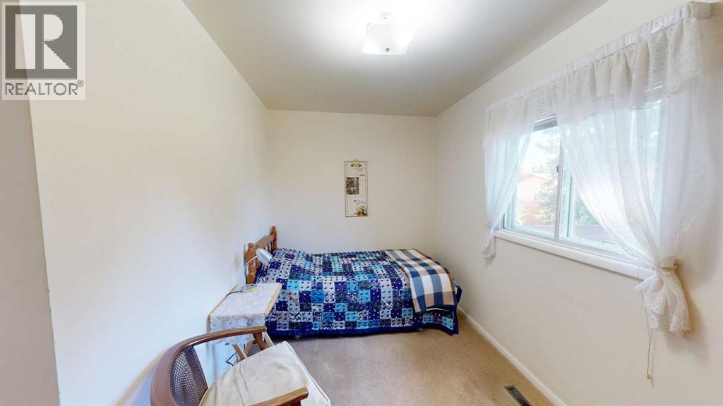 1416 18 Avenue S, Lethbridge — photo 19