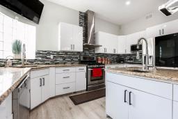 Bedroom - 1965 St Anne's Road, Winnipeg, MB R2N4K2 Photo 8