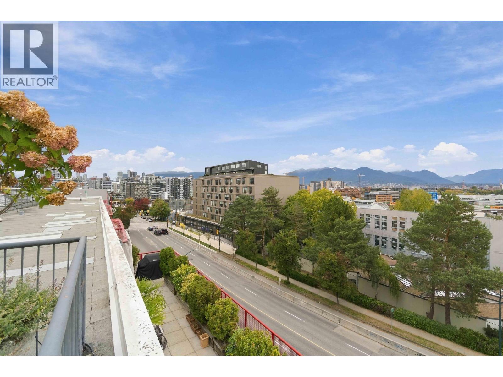 Photo of 307 350 E 2ND AVENUE 22