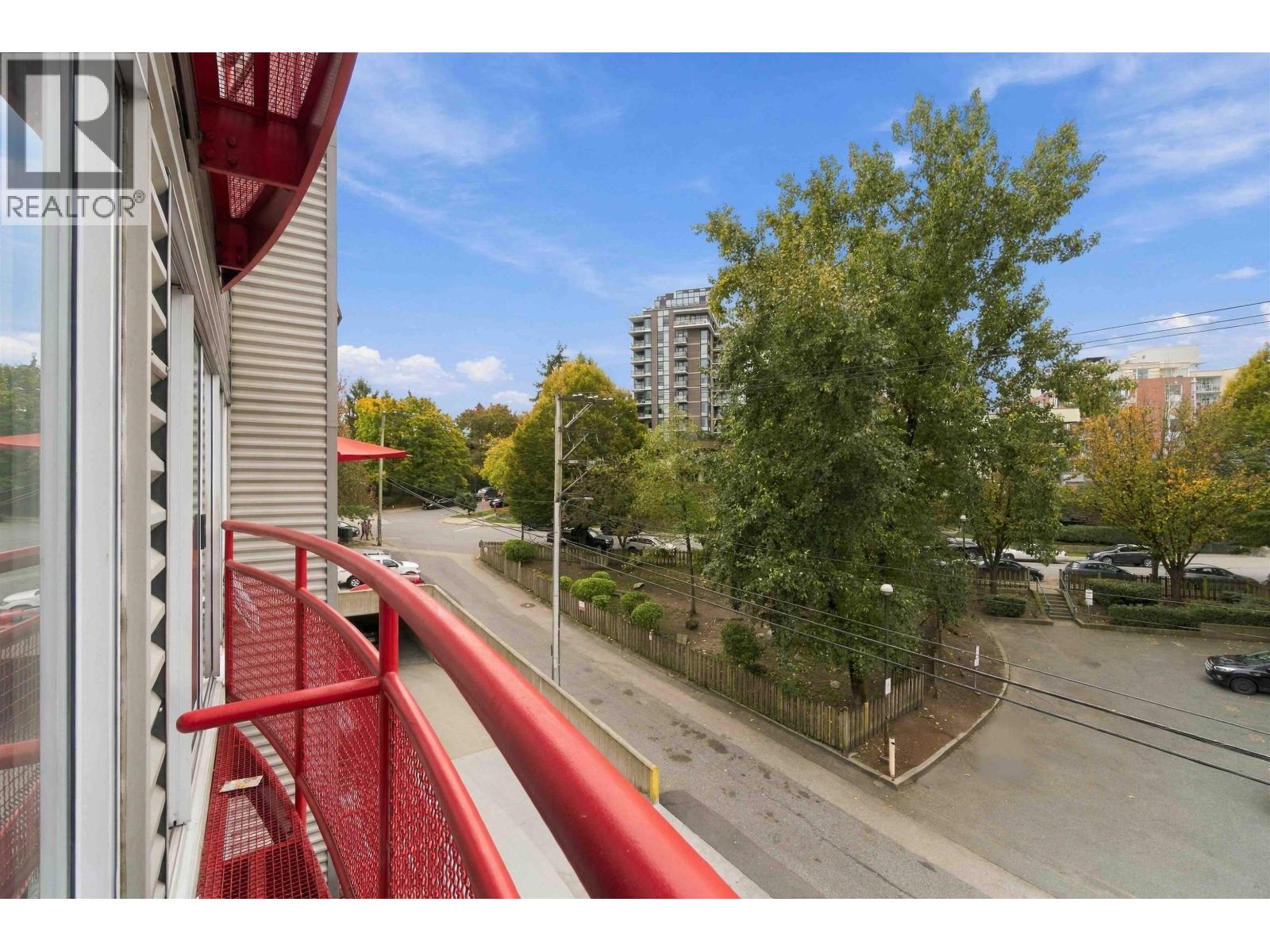 Photo of 307 350 E 2ND AVENUE 24