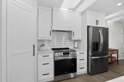 Hobby room - 35094 37e Road, Steinbach, MB R5G1P7 Photo 11