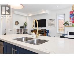 Eat in kitchen - 60 Starling Drive, Hamilton, ON L9A0C5 Photo 10