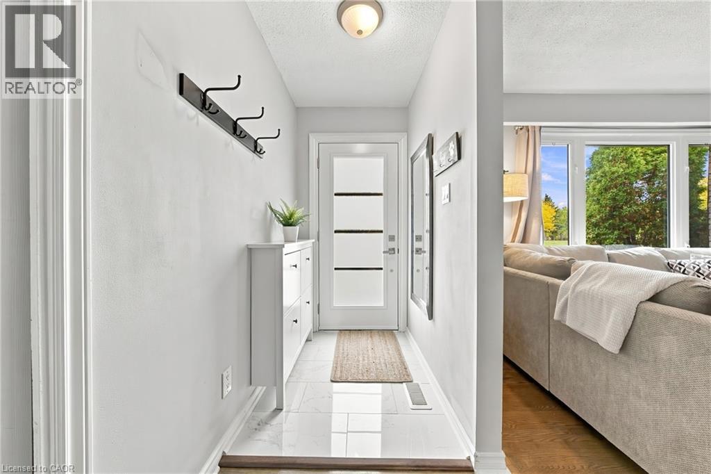429 LIMERIDGE Road W, Hamilton — photo 3
