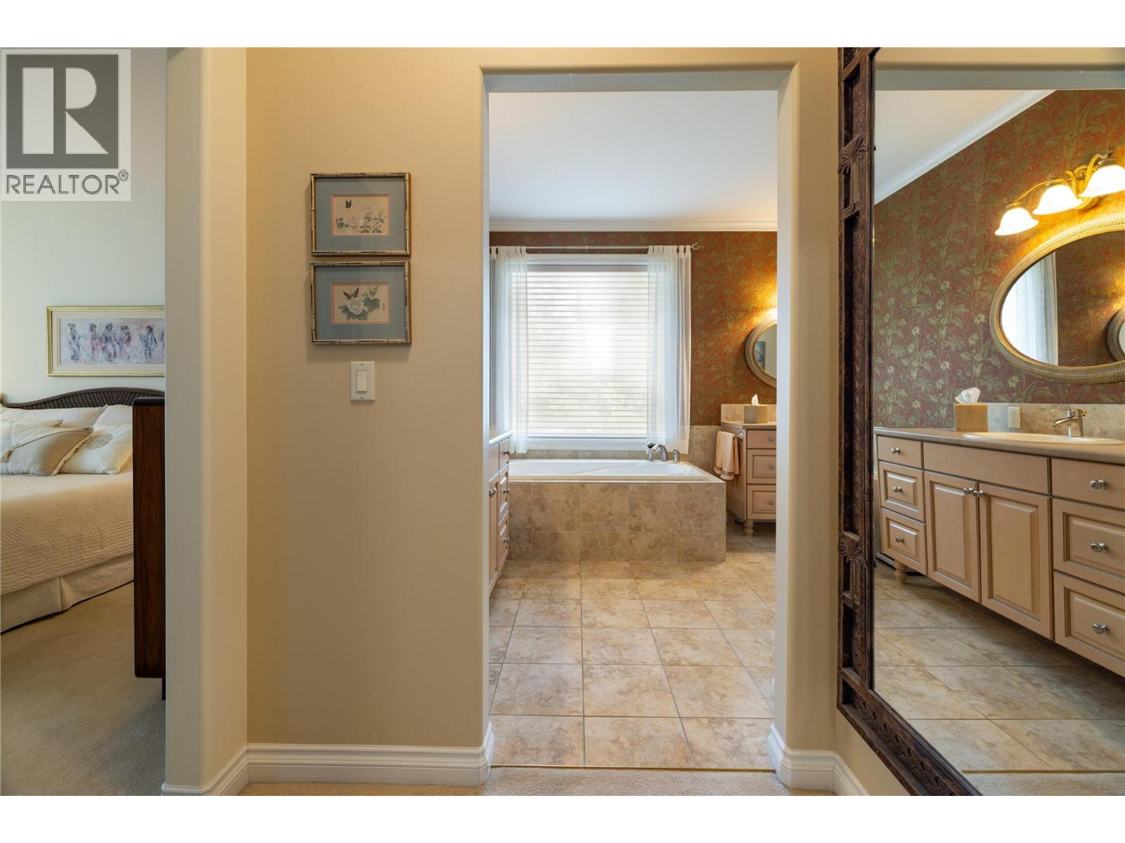 5812 McCoubrey Road - 35