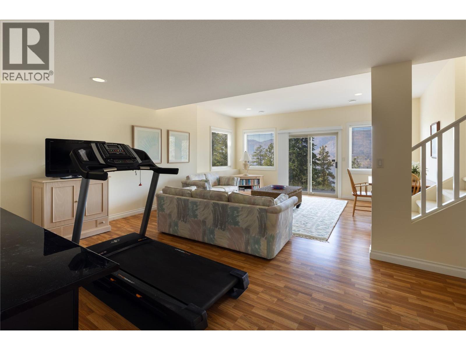 5812 McCoubrey Road - 40