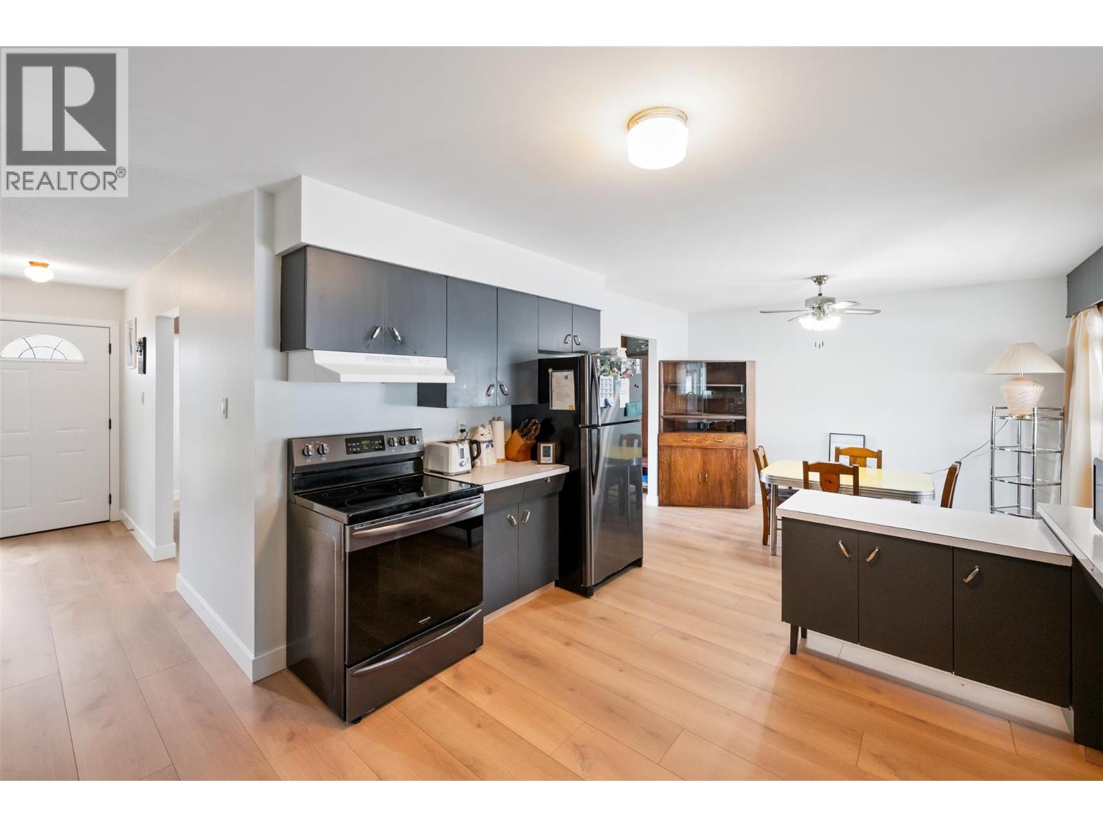 12401 Ward Street, Summerland