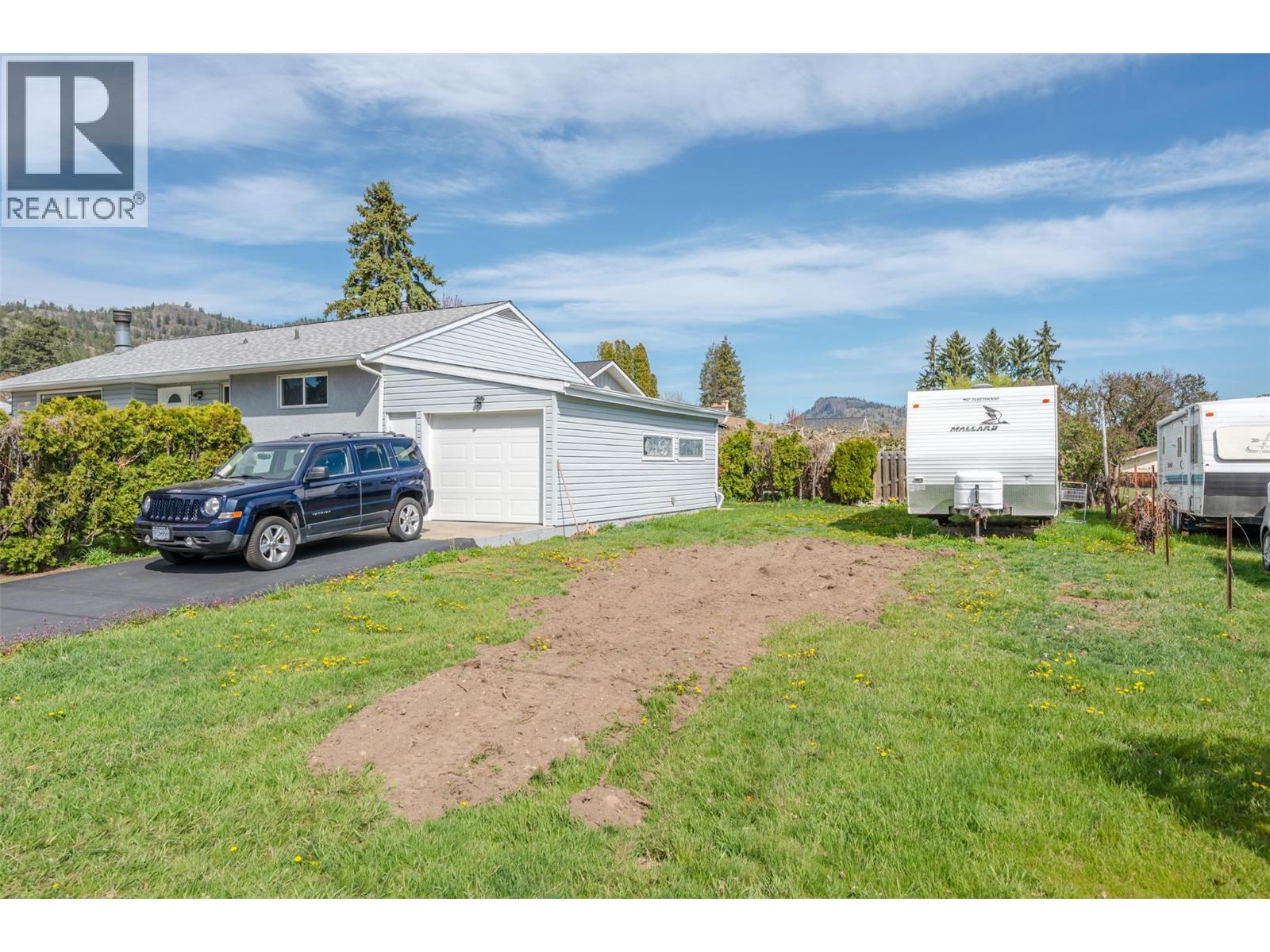 12401 Ward Street, Summerland