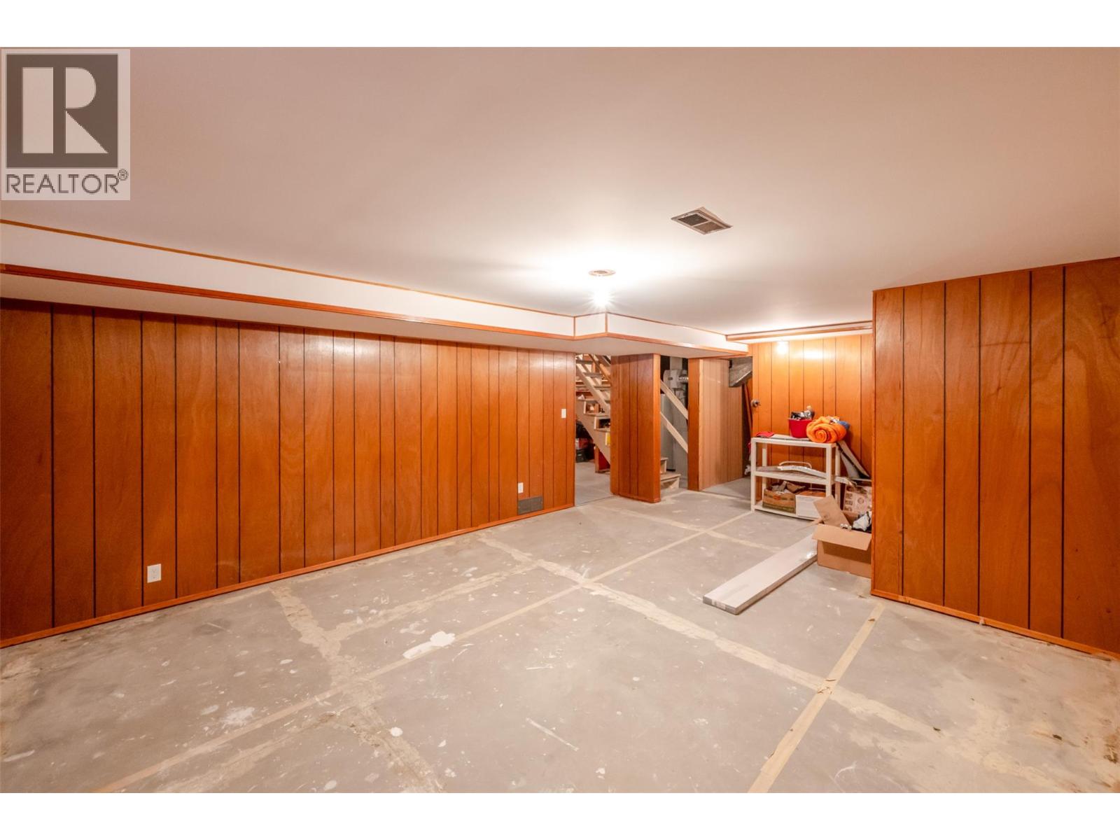 12401 Ward Street, Summerland