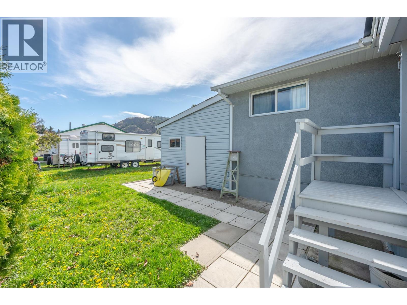 12401 Ward Street, Summerland