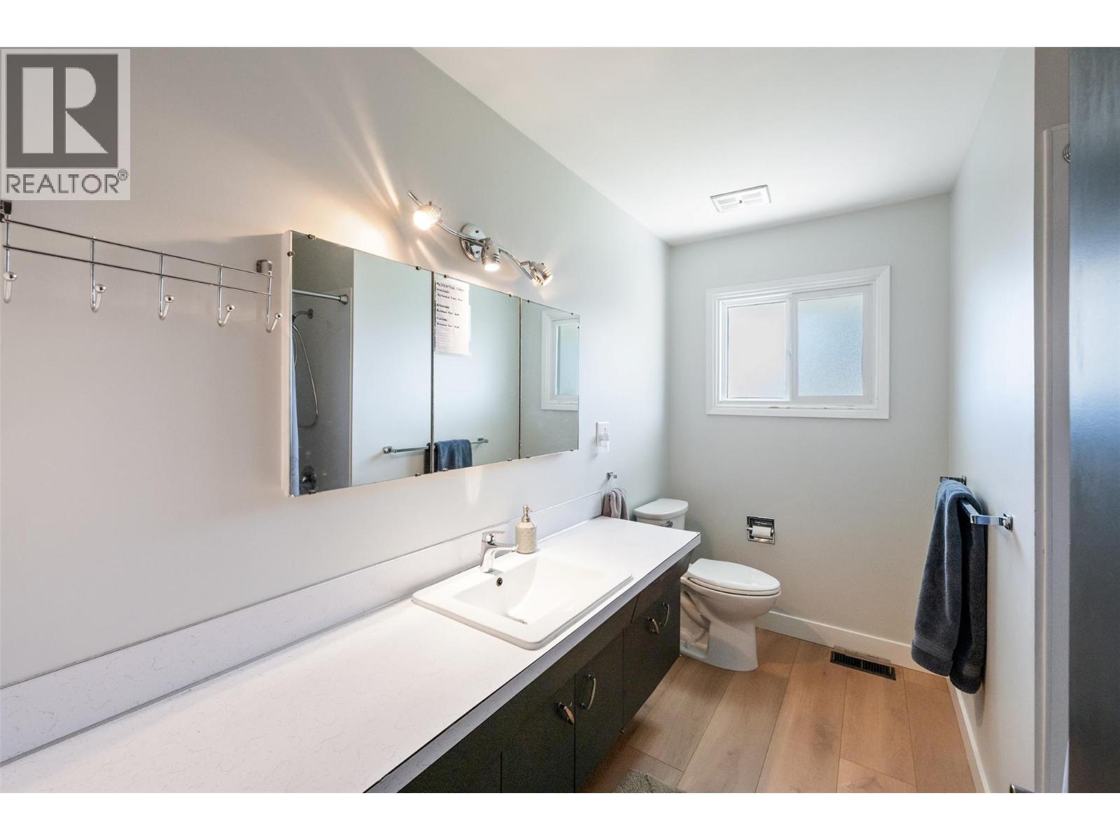 12401 Ward Street, Summerland