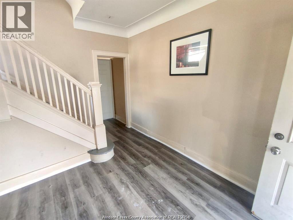 95 GILES BOULEVARD East - 12