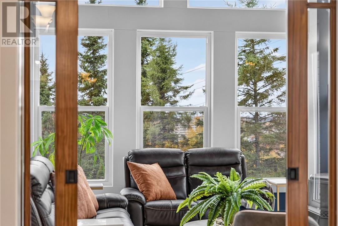 11 Kingsview Drive - 30