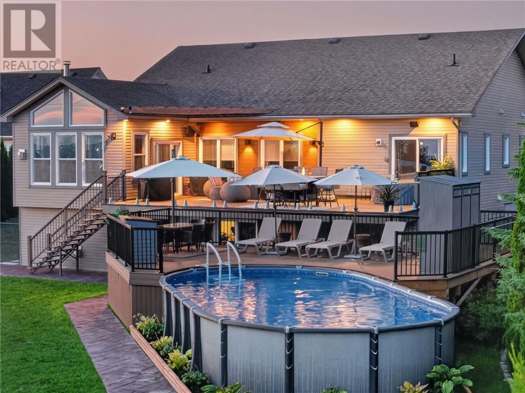 11 Kingsview Drive - 76