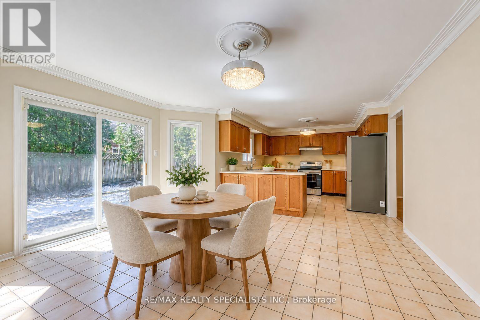 102 Sunforest Drive, Brampton, ON photo 16