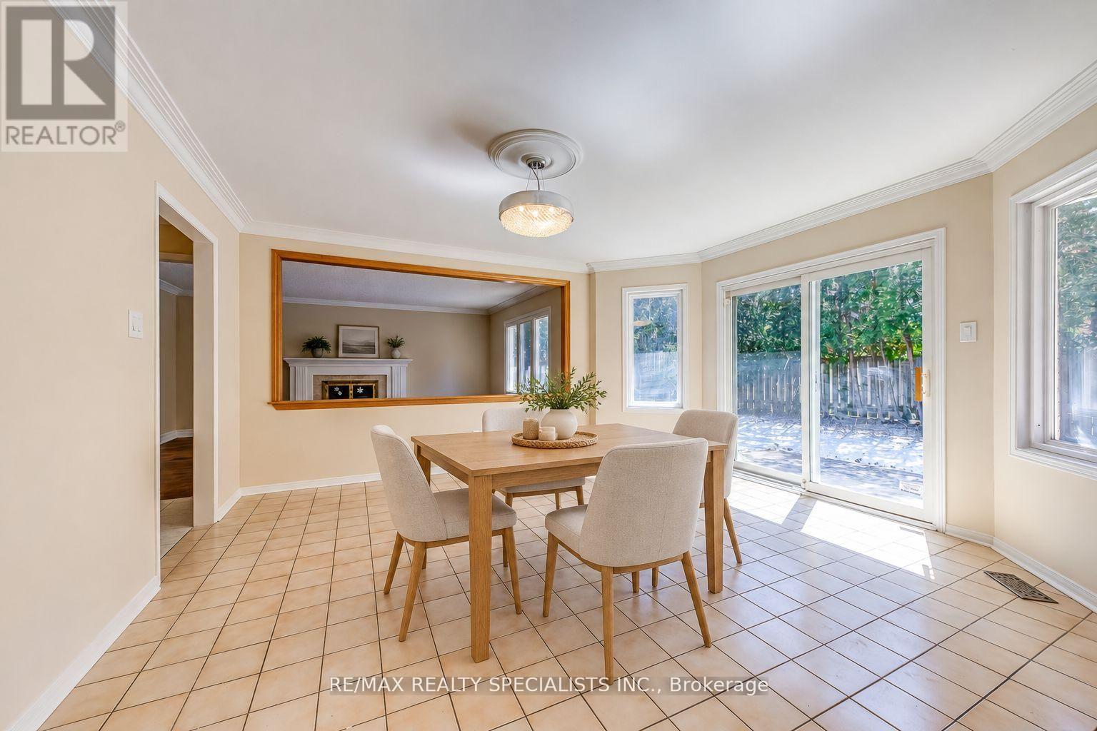 102 Sunforest Drive, Brampton, ON photo 17