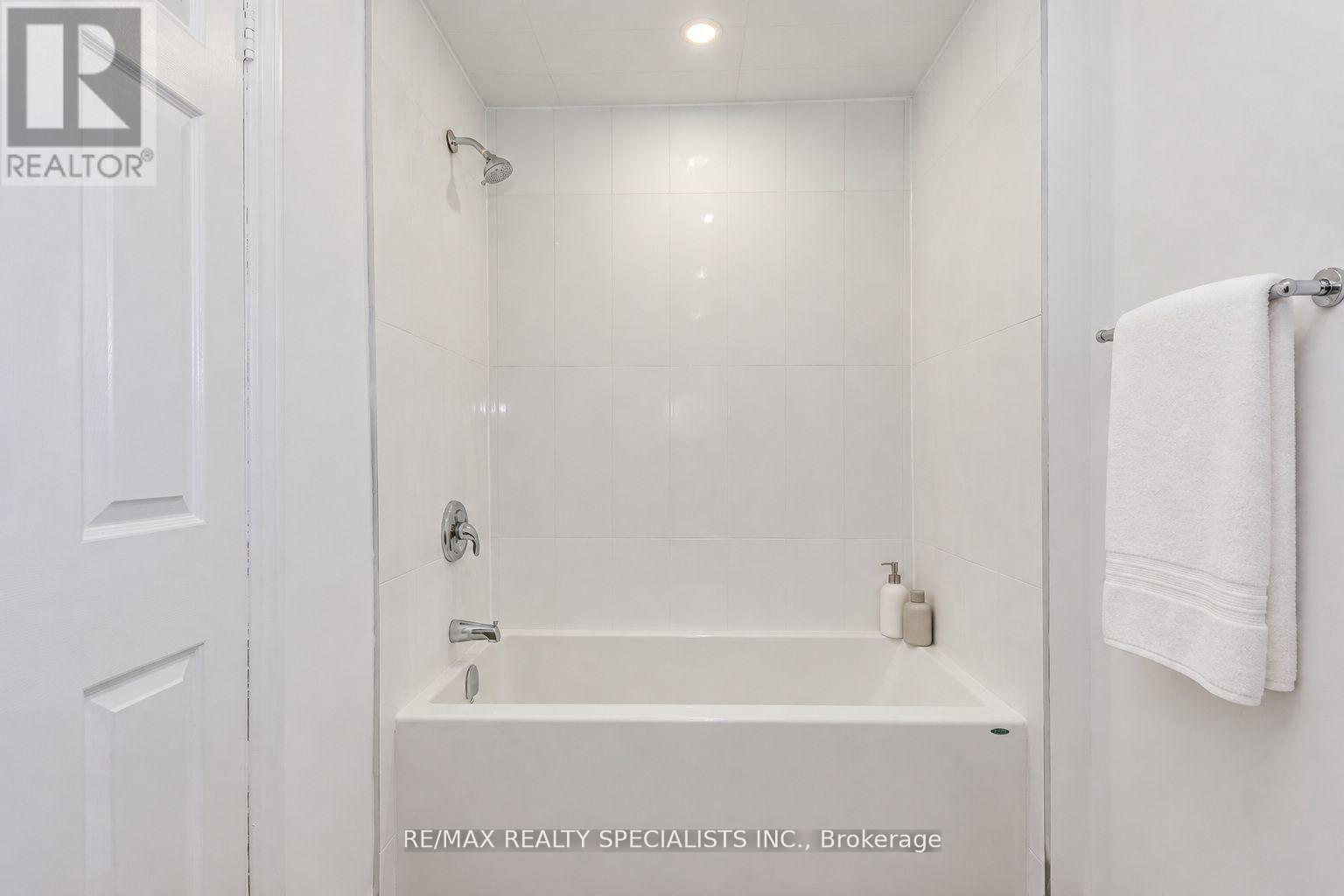 102 Sunforest Drive, Brampton, ON photo 41