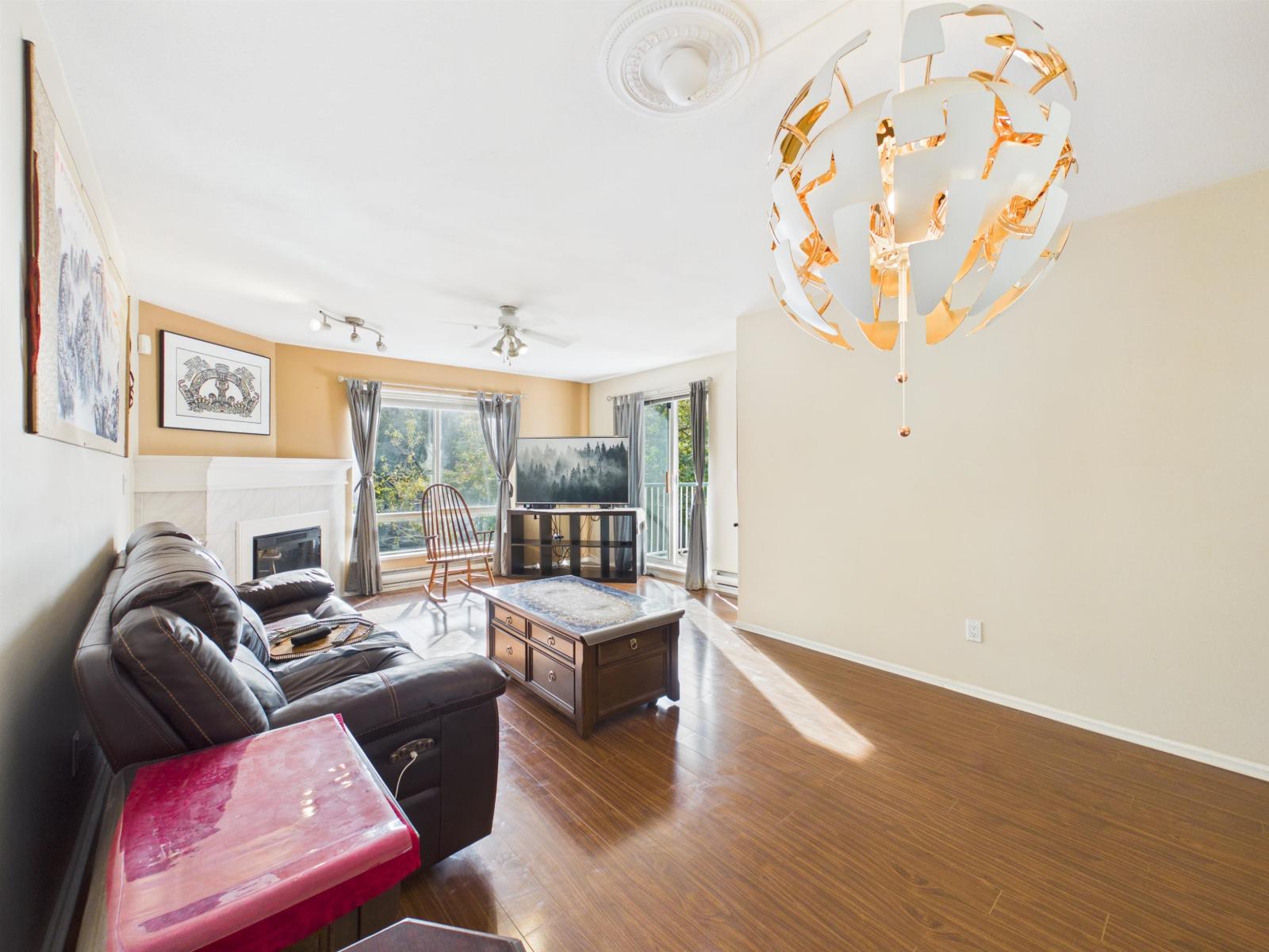 Photo of 213 10082 132 STREET 9