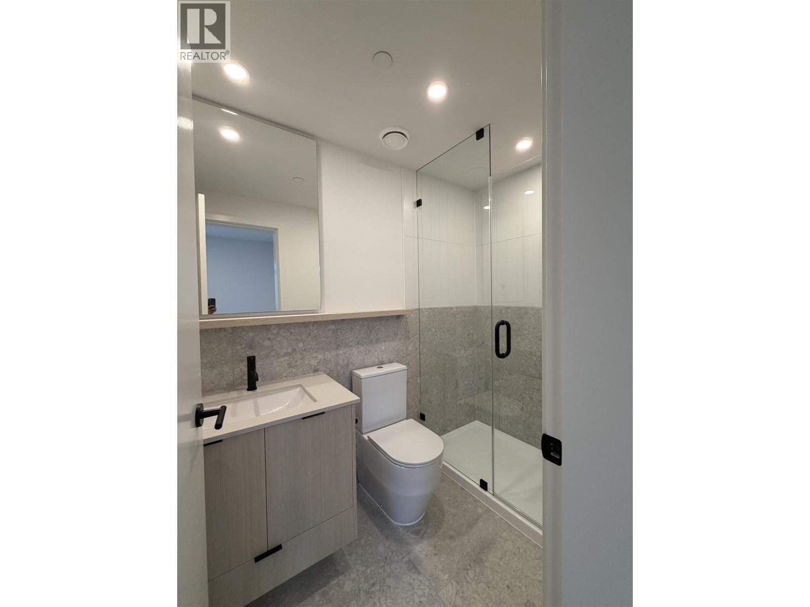 610 968 LYTTON STREET, North Vancouver - Image 1