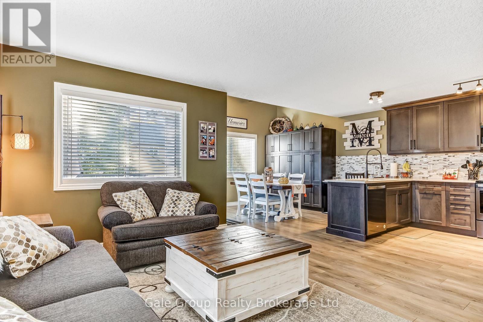 769 SOUTHWOOD WAY - 5
