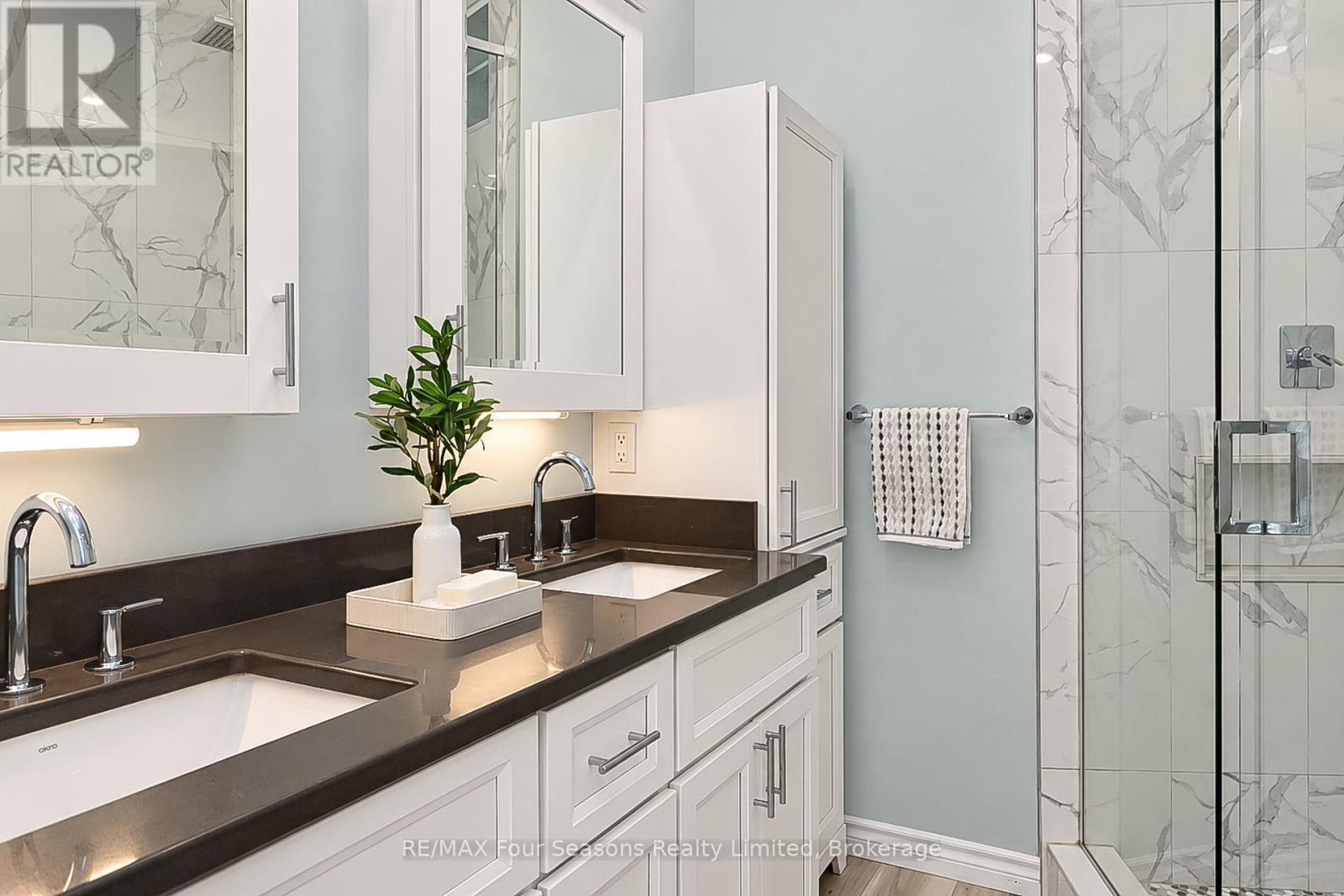 5 - 5 CRANBERRY SHORES, Collingwood — photo 12