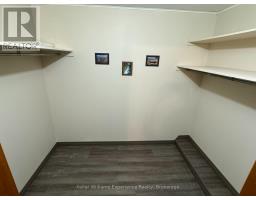 993 18 Concession W, Tiny, ON L9M0J1 Photo 9