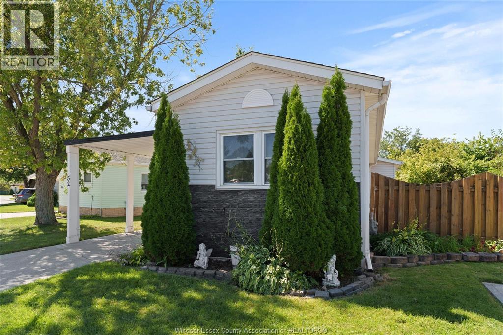 52 PARKSIDE photo 2