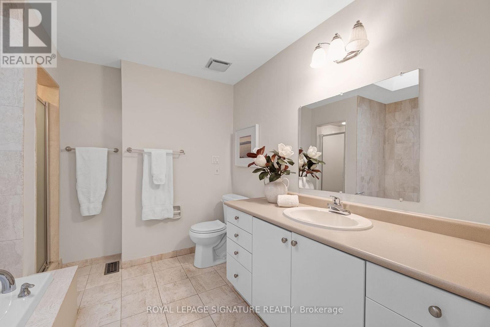 177 St Clements Avenue, Toronto, ON photo 17