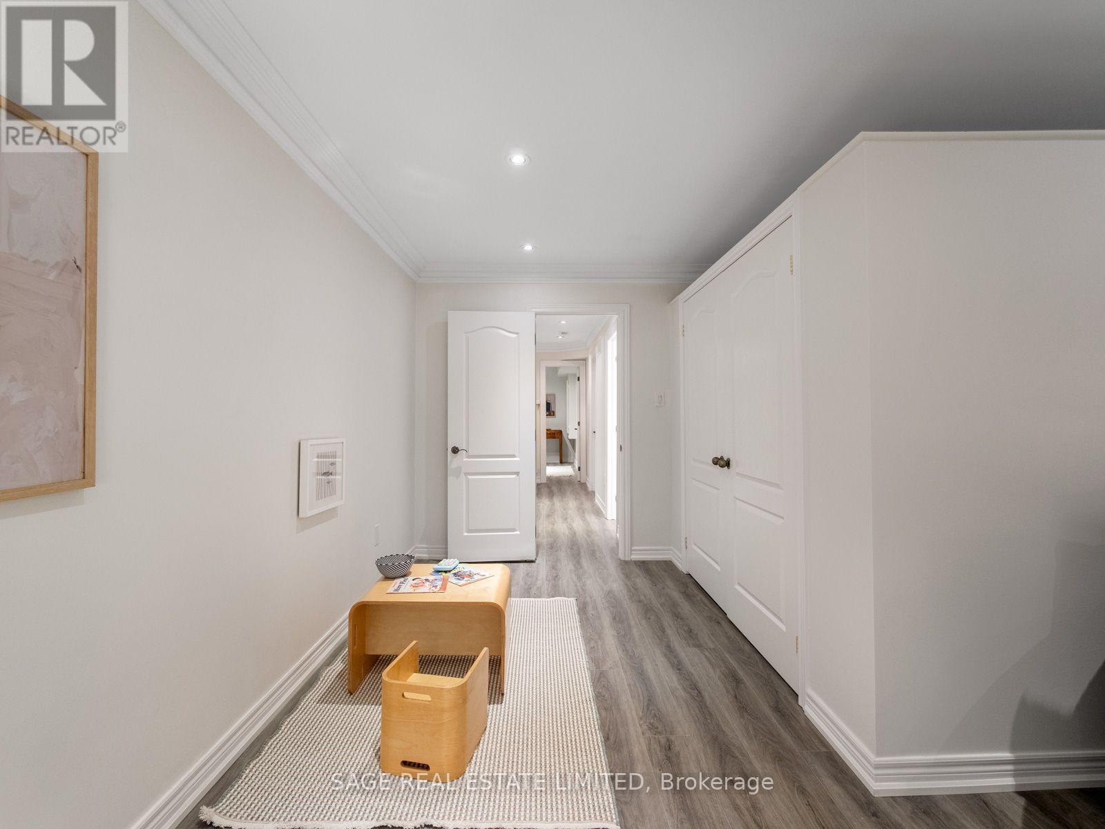 18A Sherwood Avenue, Toronto, ON photo 35
