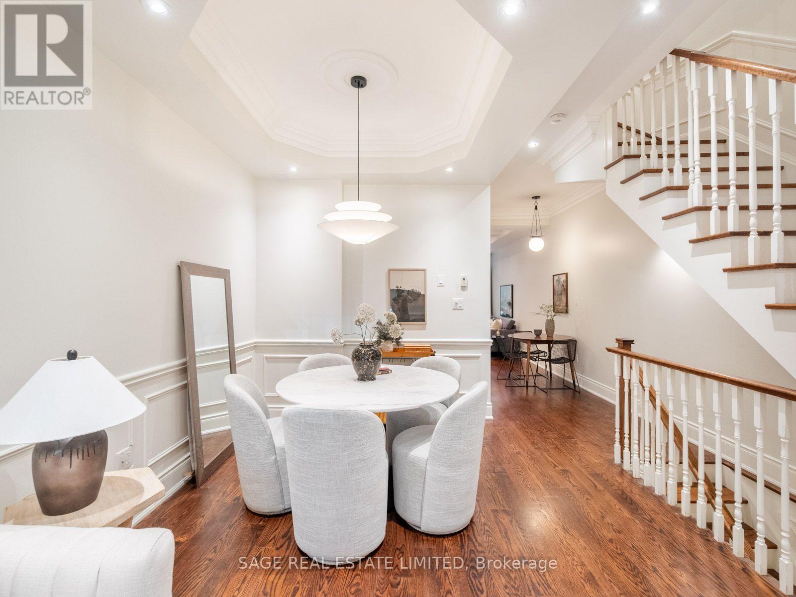 18A Sherwood Avenue, Toronto, ON photo 7