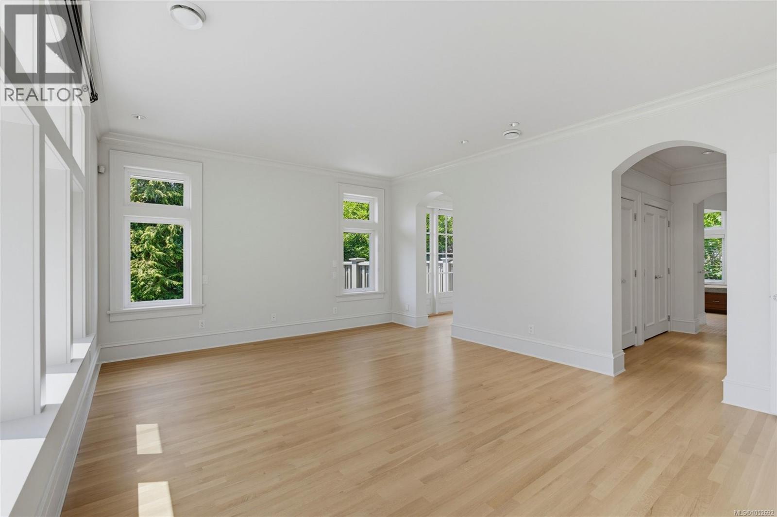  1568 Montgomery Avenue, Victoria