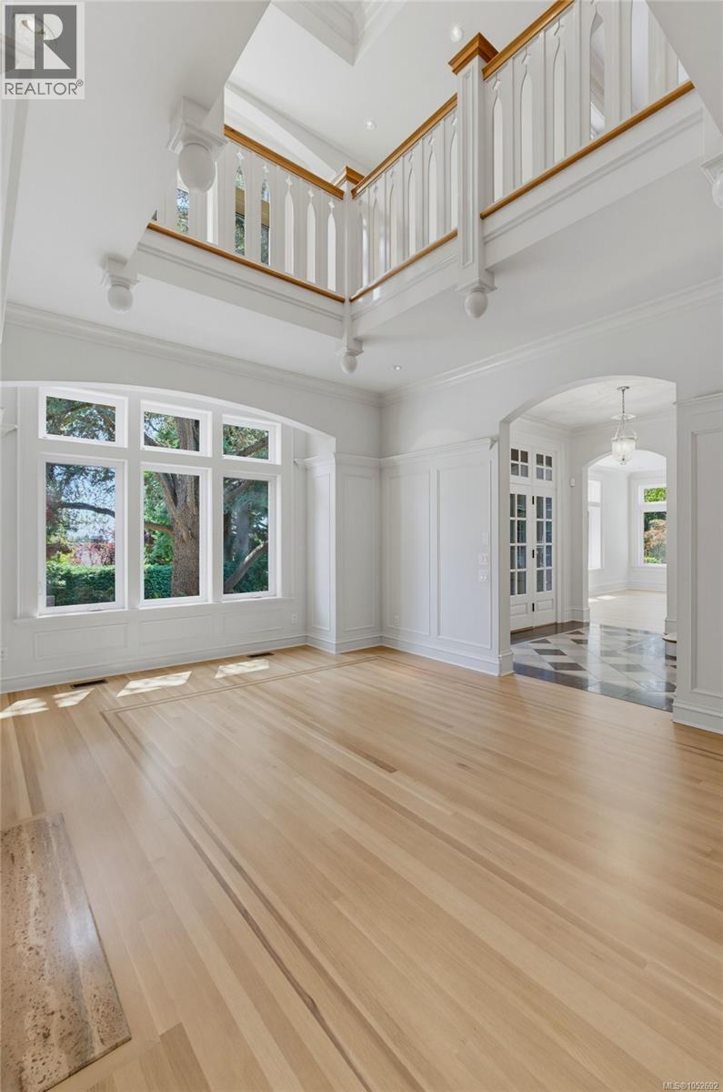 1568 Montgomery Ave - 22
