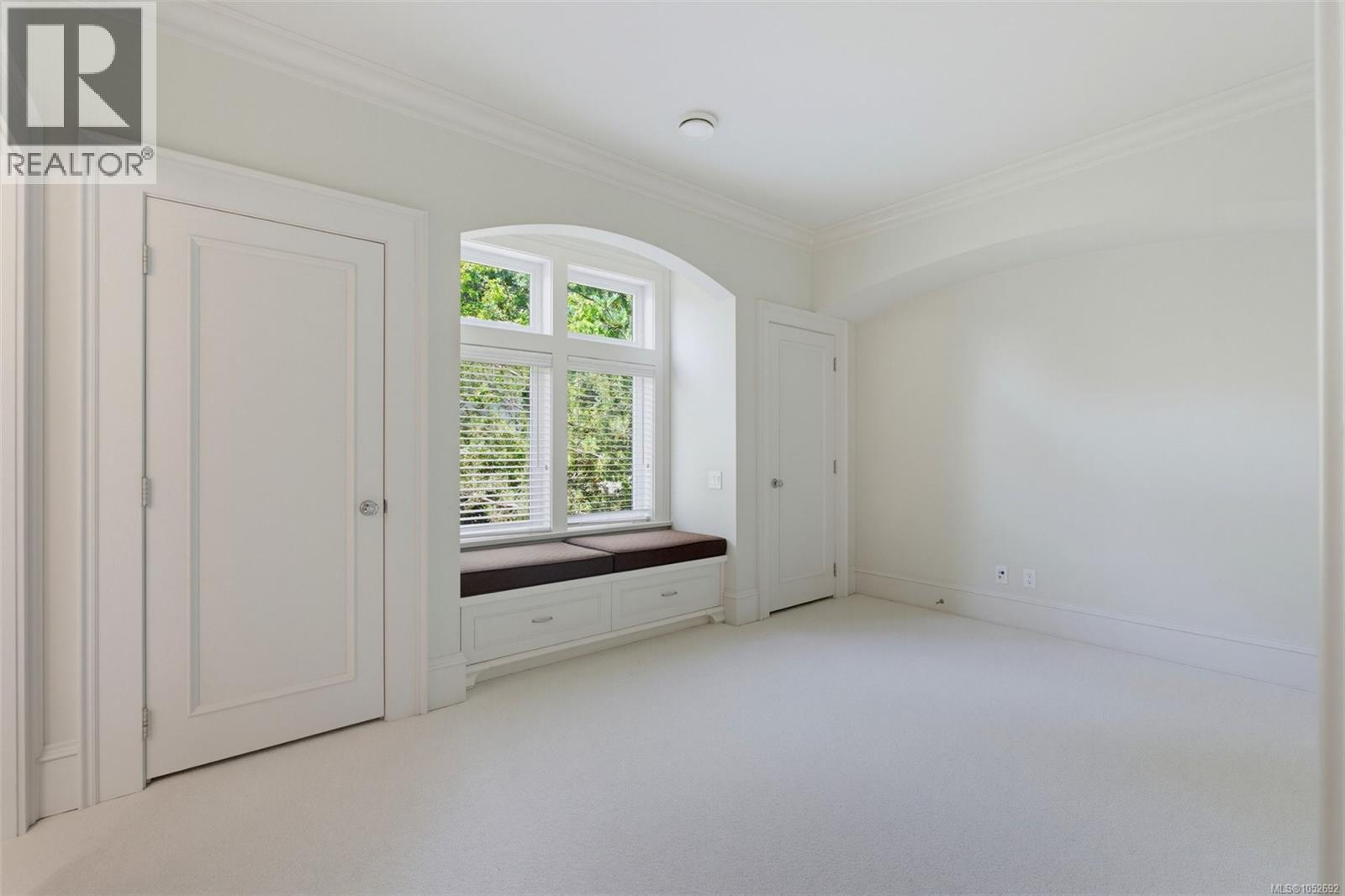  1568 Montgomery Avenue, Victoria