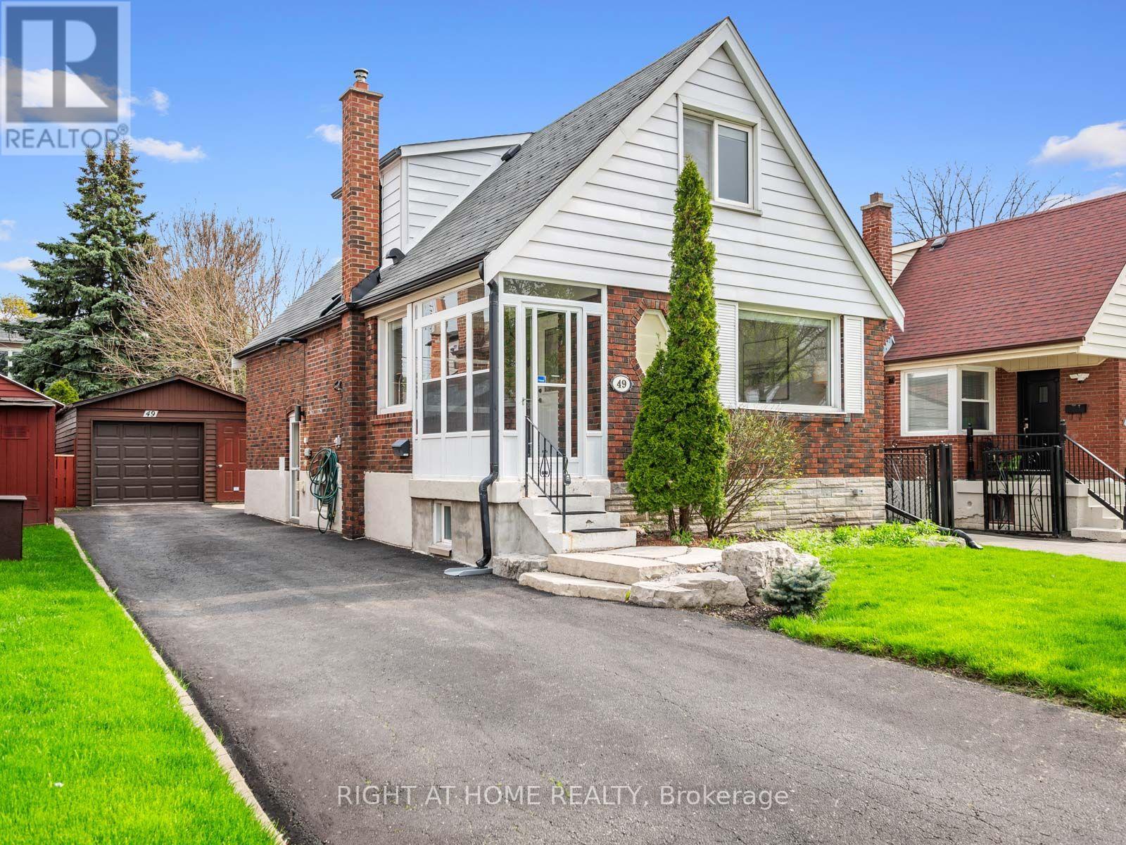 Photo of 49 Amsterdam Avenue