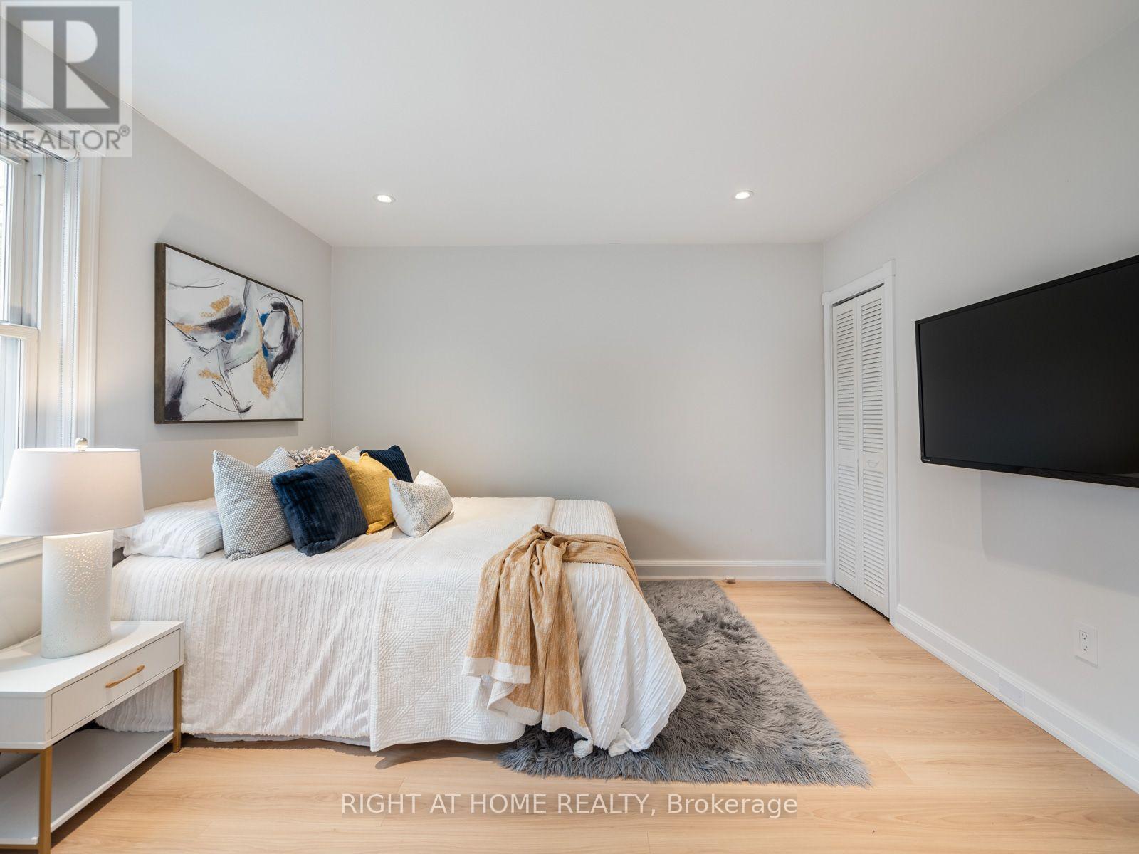 49 Amsterdam Avenue, Toronto, ON photo 18