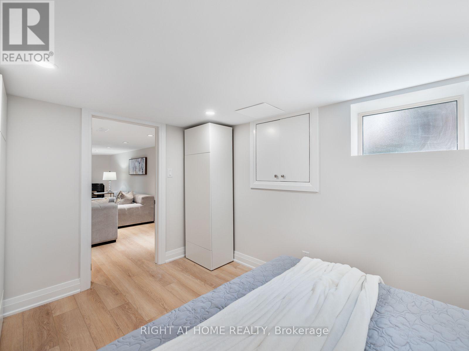 49 Amsterdam Avenue, Toronto, ON photo 37