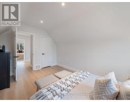49 Amsterdam Avenue, Toronto, ON M4B2B9 Photo 25