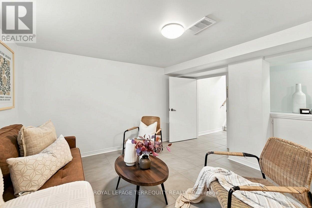 172 Central Park Boulevard South, Oshawa, ON photo 3