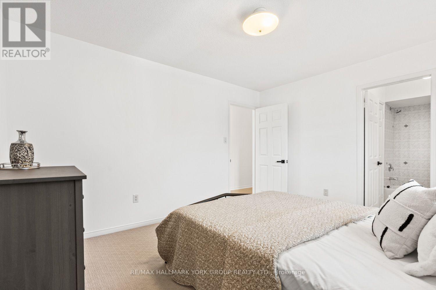 53 Catalina Crescent, Richmond Hill, ON photo 39