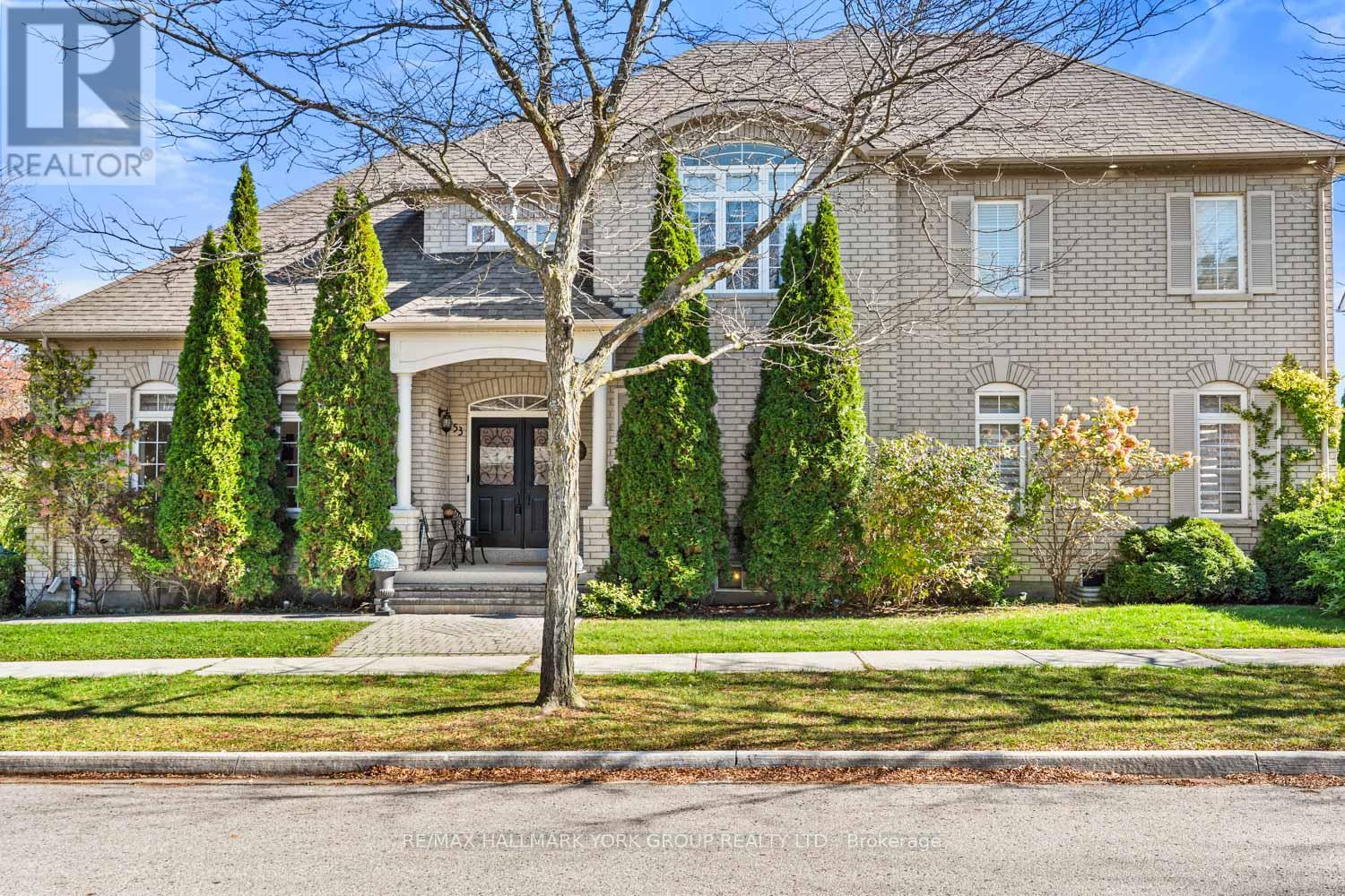 53 Catalina Crescent, Richmond Hill, ON photo 4