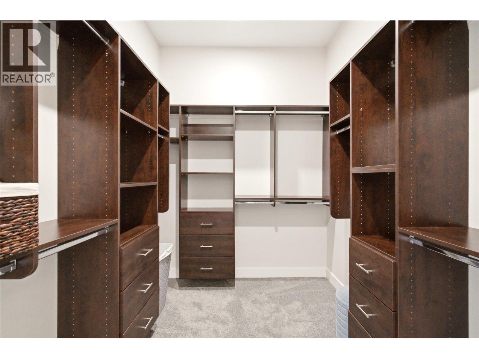 1030 Skeena Drive - 50
