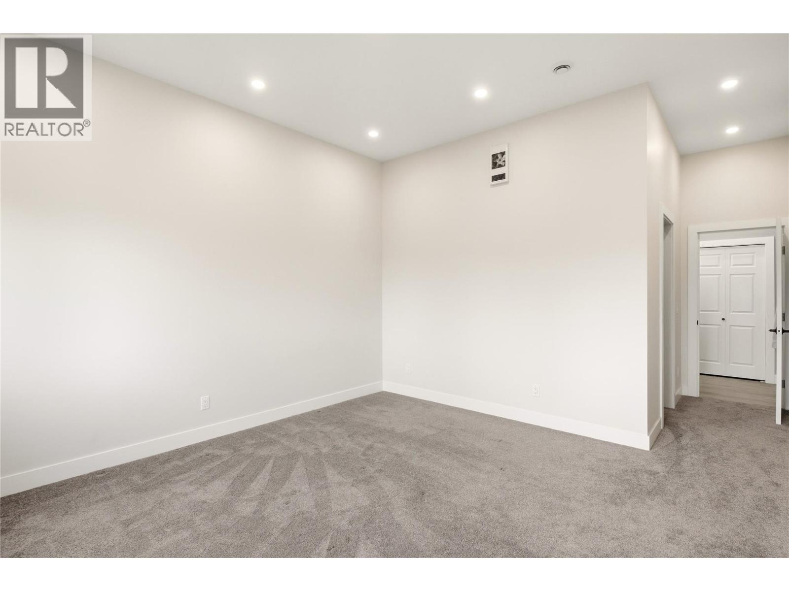  1030 Skeena Drive, Kelowna